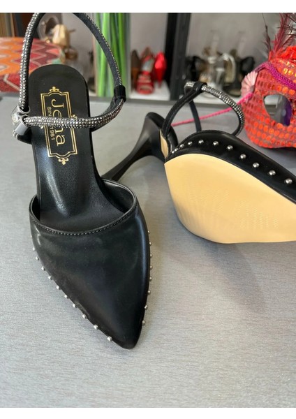 Metal Detaylı Çok Rahat Çok Şık Bilekten Taşlı Spor Şıklık Gece-Gündüz Için Abiye Ayakkabı fiyatları