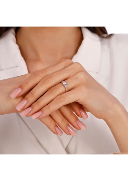 0.32 Karat Pırlanta Tektaş Yüzük modelleri