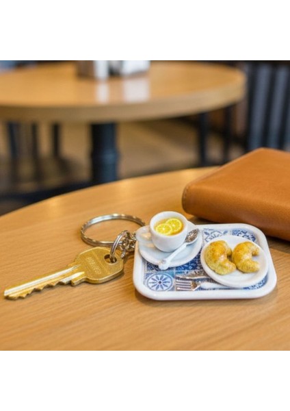 9957 El Yapımı Limonlu Çay ve Kruvasan Temalı Tepsi Anahtarlık fırsatları