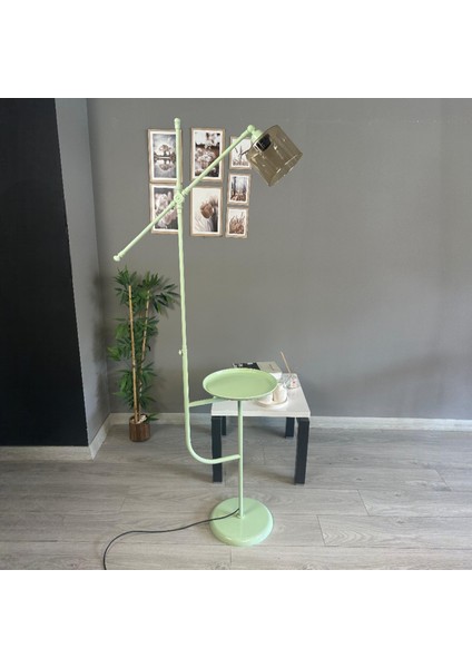 Lille Mint Gövde Bal Rengi Cam Lambader Tepsili Makas Gövde Modern Metal Oturma Odası Zemin Lambası