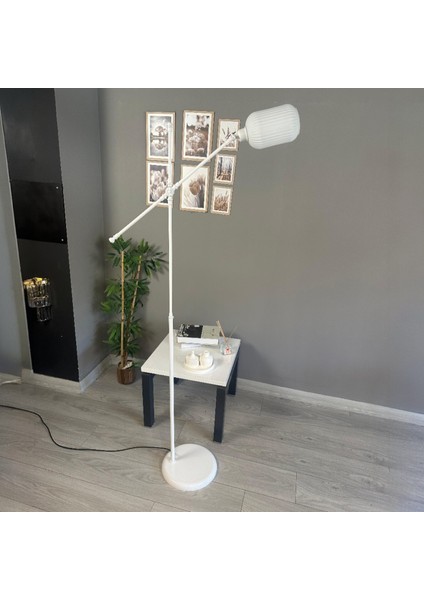 Wingmn Beyaz Cam Lambader Makas Gövde Modern Metal Oturma Odası Zemin Lambası indirimleri