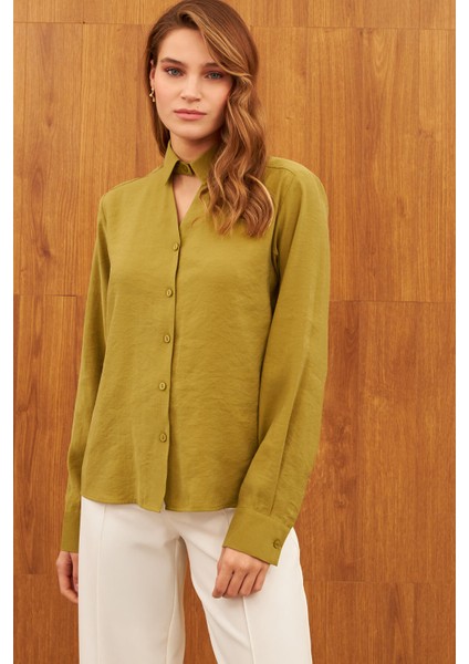 Yeşil Pencere Detaylı Gömlek indirimleri