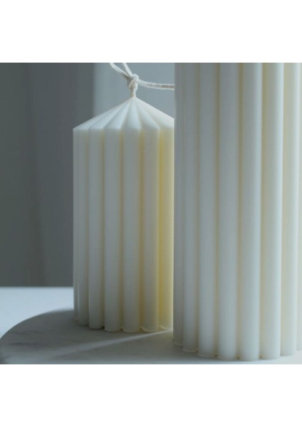 Lumıerı Candle El Yapımı Kokusuz Çokgen Uzun Desenli Dekoratif Kalıp Mum– Kırık Beyaz -10*5 indirimleri