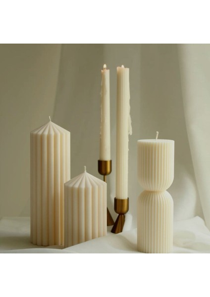 Lumıerı Candle El Yapımı Kokusuz Çokgen Uzun Desenli Dekoratif Kalıp Mum– Kırık Beyaz -10*5