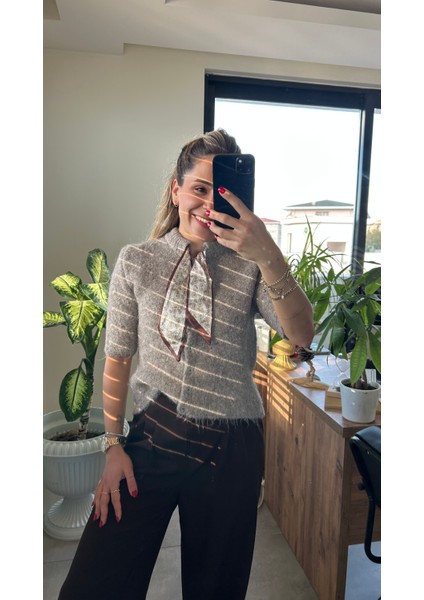 Yaka Fular Detaylı Ceket fiyatları