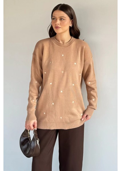 Kadın Kalp Nakışlı Triko Kazak P-00018425