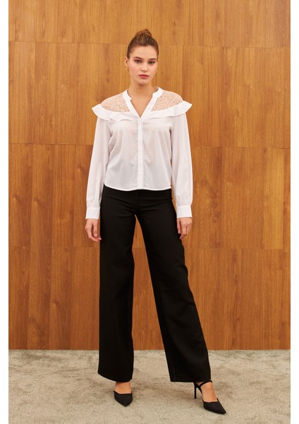 Beyaz Dantel Detaylı Fırfırlı Gömlek fiyatları