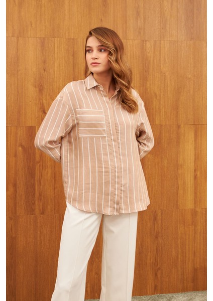 Pudra Çizgili Tek Cep Parlak Gömlek