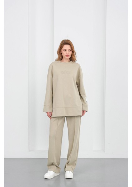 Haki Kadın Pike Dokulu Nakış Detaylı Yırtmaçlı Oversize Bol Paça Alt-Üst Takım