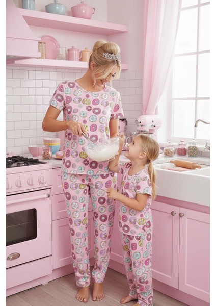 Kısa Kollu Alt Uzun Donut Baskılı Pijama Takımı fiyatları