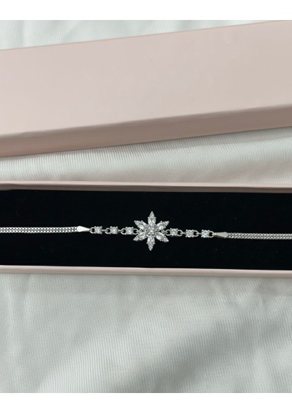 925 Ayar Gümüş Beyaz Lotus Çiçeği Taşlı Bileklik