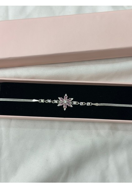 925 Ayar Gümüş Beyaz Lotus Çiçeği Taşlı Bileklik