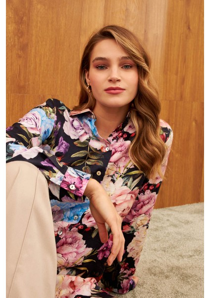 Çok Renkli Desenli Parlak Tunik fiyatları