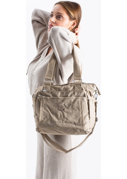 Su Geçirmez Paraşüt Kumaş Spor Görünümlü El ve Omuz Askılı Kadın Çanta