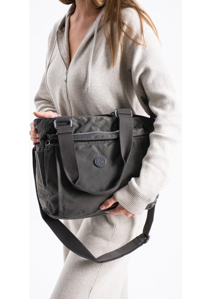 Su Geçirmez Paraşüt Kumaş Spor Görünümlü El ve Omuz Askılı Kadın Çanta fırsatları