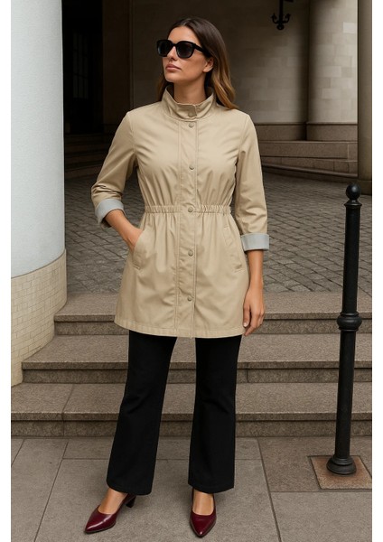 Kadın Fermuarlı Büzgülü Çizgili Bej Kısa Trençkot