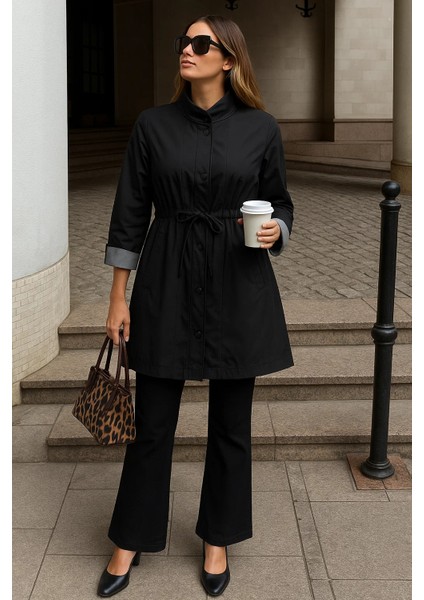 Kadın Fermuarlı Büzgülü Çizgili Siyah Kısa Trençkot