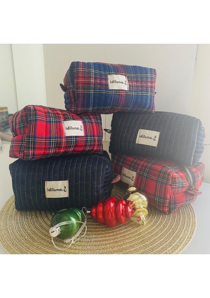 Kırmızı Ekose Kapitoneli ve Astarlı Şık Makyaj Çantası fırsatları