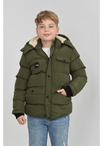 Erkek Çocuk Kışlık Yoğun Elyaf Dolum Iç Kısmı Polar Astarlı Kapüşonlu Erkek Mont Kaban fırsatları