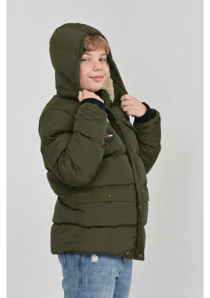 Erkek Çocuk Kışlık Yoğun Elyaf Dolum Iç Kısmı Polar Astarlı Kapüşonlu Erkek Mont Kaban indirimleri