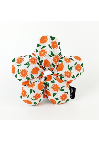 El Yapımı Portakal Desenli Beyaz Çiçek Scrunchie Topuz Tokası modelleri