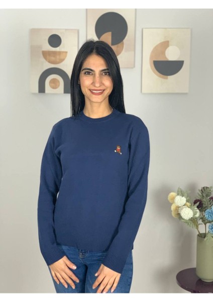 Kadın Teddy Bear Nakışlı Krem Triko Kazak Lacivert M fırsatları