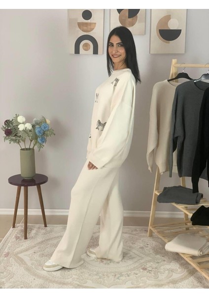 Kadın Uzun Kol Fiyonk Nakışlı Bisiklet Yaka Triko Kazak Pantolon indirimleri