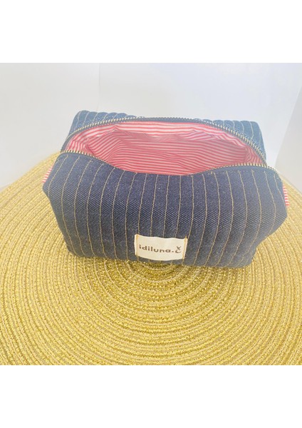 Lacivert Kot Kapitoneli ve Astarlı Şık Makyaj Çantası modelleri