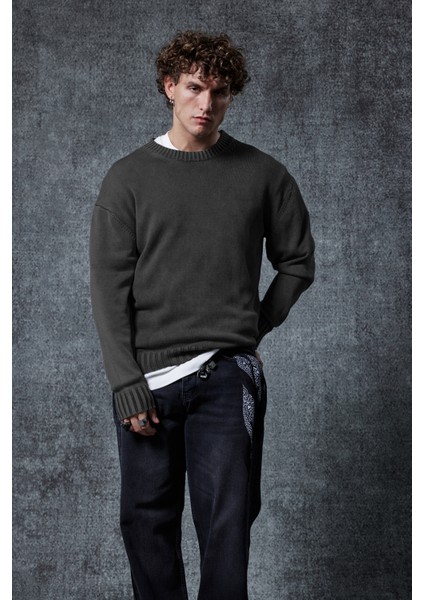 Erkek Oversize Bisiklet Yaka Basic Triko Kazak Siyah fiyatları