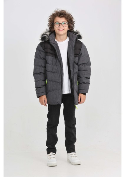 Erkek Çocuk Montu Kışlık Kalın Kapüşonlu Su Geçirmez Dış Giyim modelleri