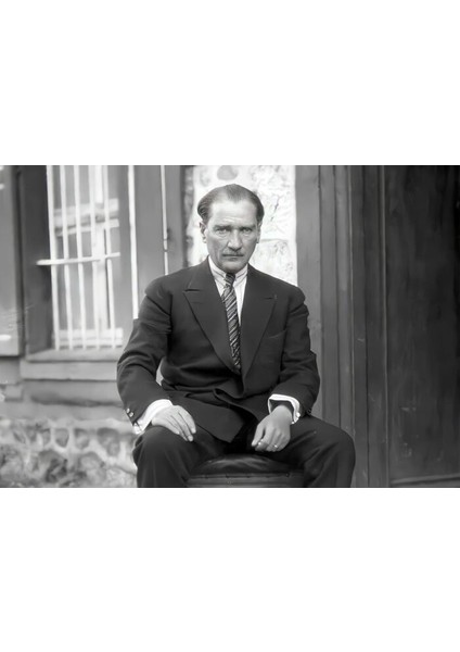 Atatürk Asil Duruş Kanvas Tablo fiyatları