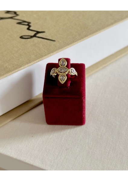 Taşlı Loya Yüzük modelleri