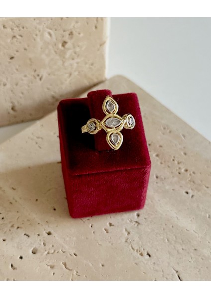 Taşlı Loya Yüzük fırsatları