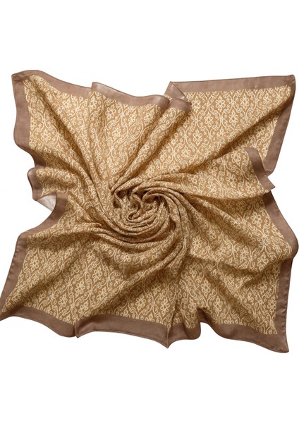 Kahverengi Desenli Eşarp