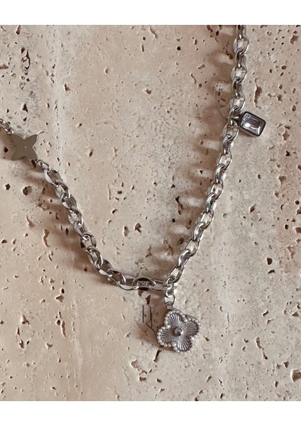 Silver Yonca Çiçek Kolye