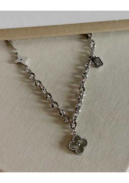 Silver Yonca Çiçek Kolye modelleri