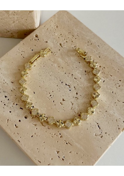 Gold Zirkon Taşlı Yonca Bileklik fırsatları