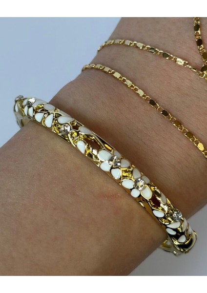 White Blossom Kelepçe fiyatları