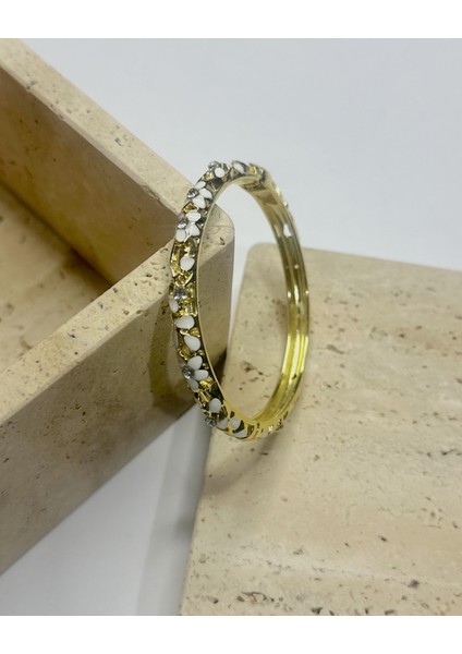 White Blossom Kelepçe modelleri