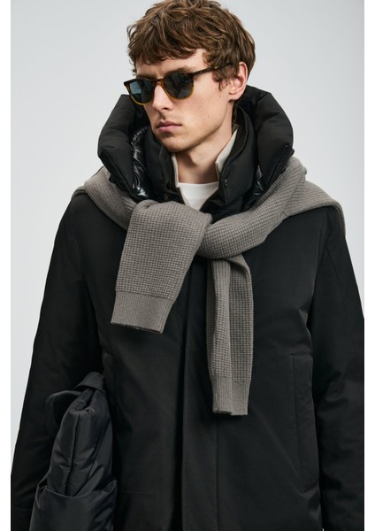 Comfort Fit Kapüşonlu Yaka Kaz Tüyü Dolgulu Mont Erkek Mont 112120257 indirimleri