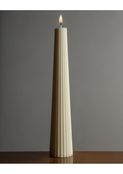 Lumıerı Candle El Yapımı Kokusuz Çokgen Uzun Şamdanlık Dekoratif Kalıp Mum– Kırık Beyaz -22*4