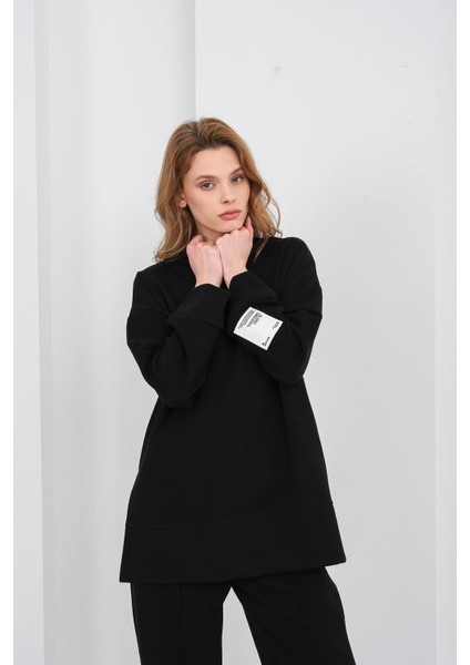 Siyah Kadın Pike Dokulu Nakış Detaylı Yırtmaçlı Oversize Bol Paça Alt-Üst Takım indirimleri