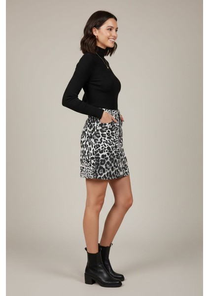 Kadın Leopar Desenli Denim Mini Kot Etek fiyatları