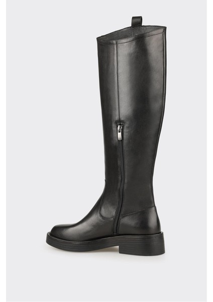 Siyah Deri Kadın Çizme modelleri