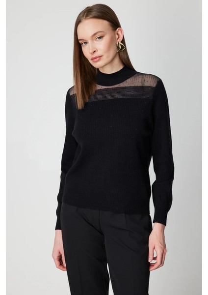 On Yakası Tül Detaylı Taşlı Triko Kazak modelleri