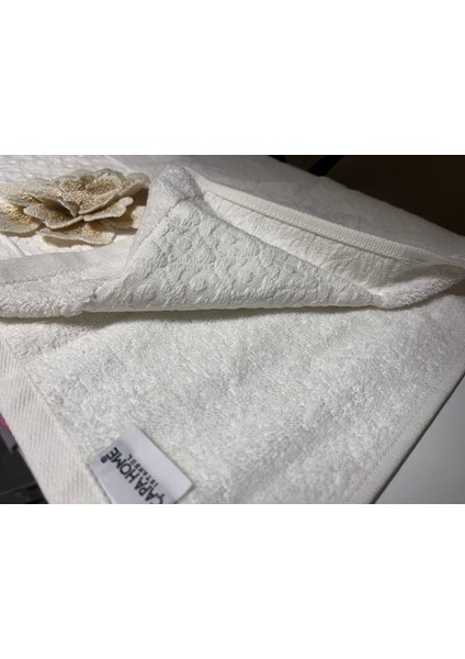 Çiçek Kabartmalı El Yüz Havlusu fiyatları