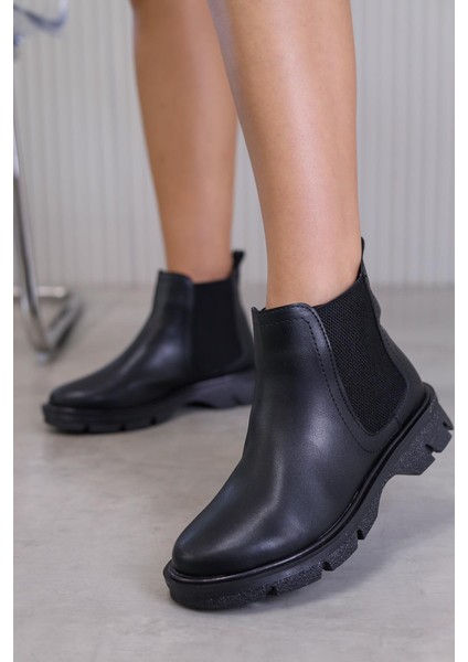 Ziw Model 2 cm Topuklu Yeni Sezon Kısa Bot Sıyah