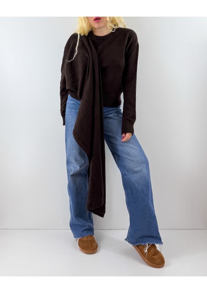 Atkılı Kahverengi Triko Kazak