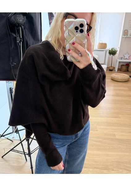 Atkılı Kahverengi Triko Kazak fiyatları