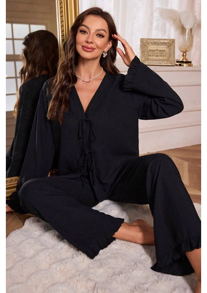Kadın Siyah Önden Bağlamalı Kolu ve Paçası Fırfır Detaylı Uzun Kollu Pijama Takımı